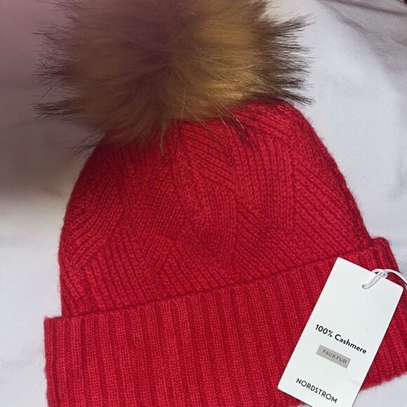 Red Cashmere Knit Faux Fur Pom Pom Beanie Hat By Nordstrom NWT - Picture 8 of 8
